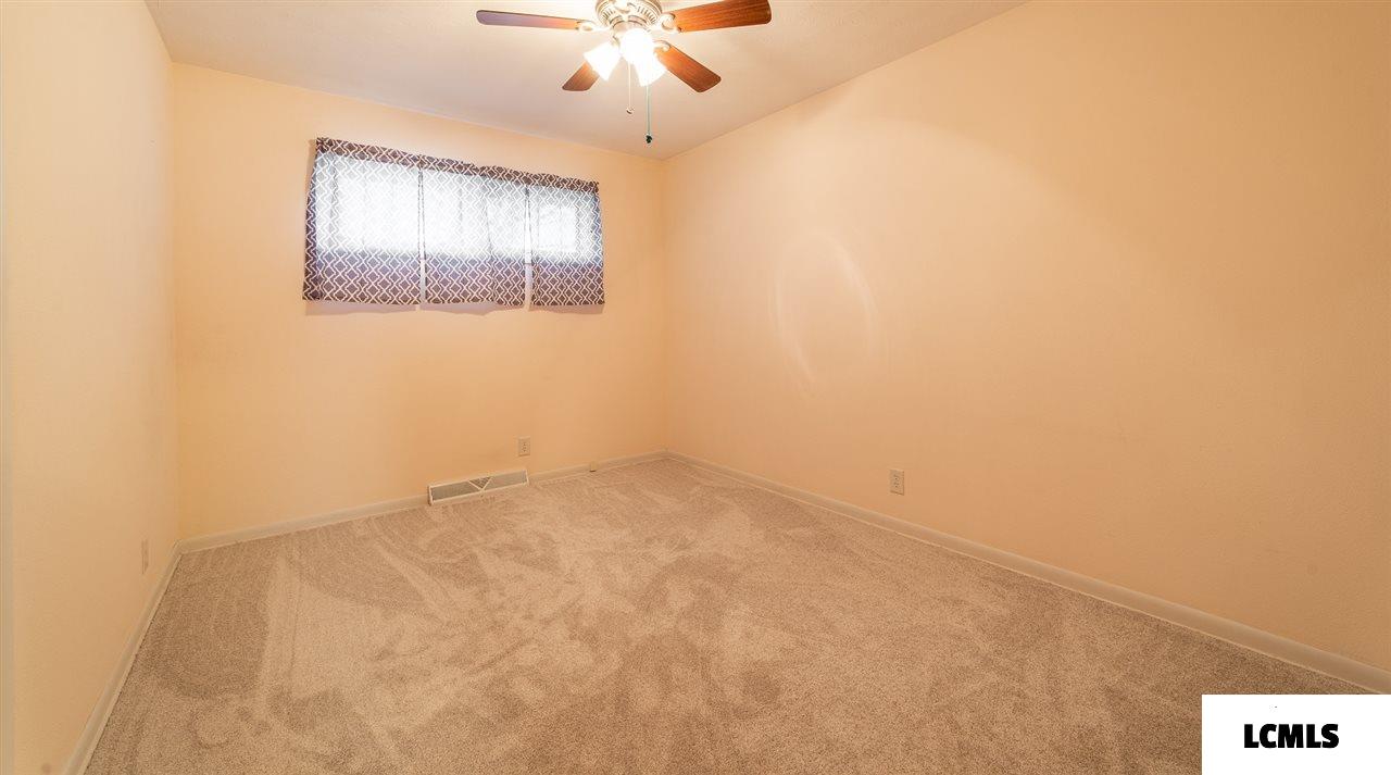 31 Jericho Road Clinton, IL 61727 - Photo 13 of 23 Gallery Image 13