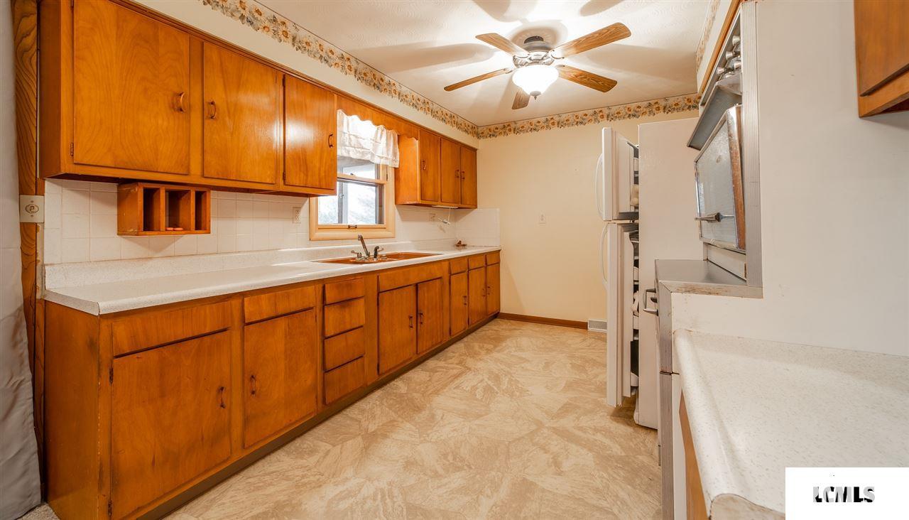 31 Jericho Road Clinton, IL 61727 - Photo 6 of 23 Gallery Image 6