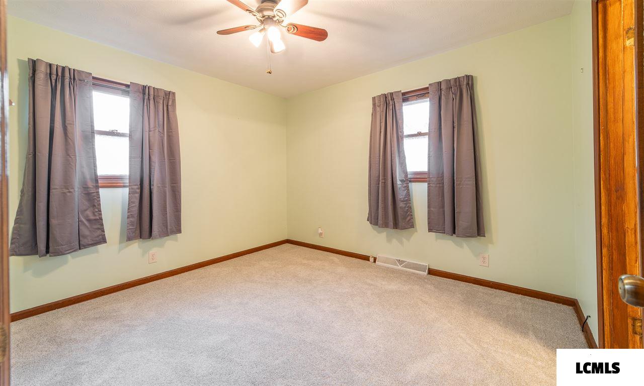 31 Jericho Road Clinton, IL 61727 - Photo 8 of 23 Gallery Image 8