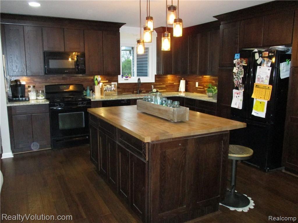 4679 Catlin Road Columbiaville, MI 48421 - Photo 2 of 29 IMG_0208.JPG