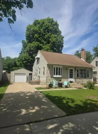 $259,900 | 817 14th Avenue Northeast, Rochester, MN 55906
