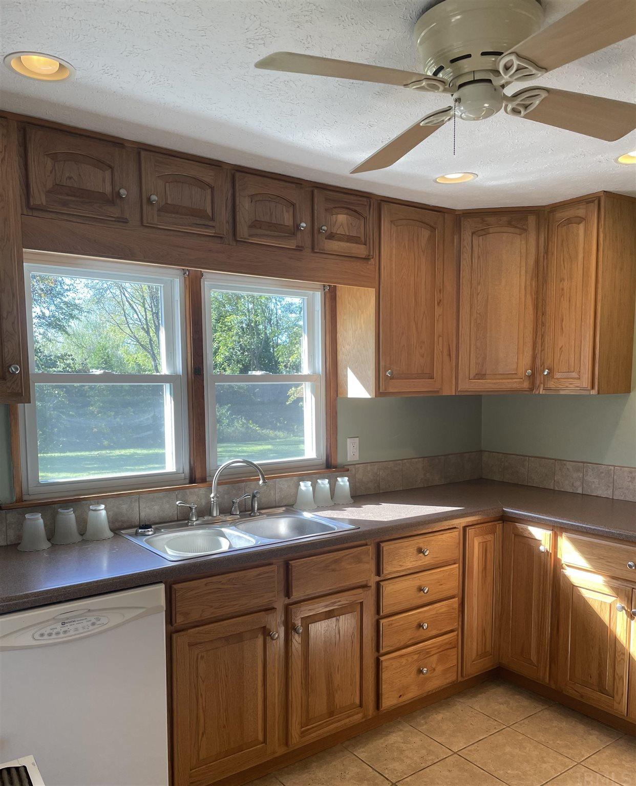 2108 South Smith Road Bloomington, IN 47401 - Photo 6 of 22