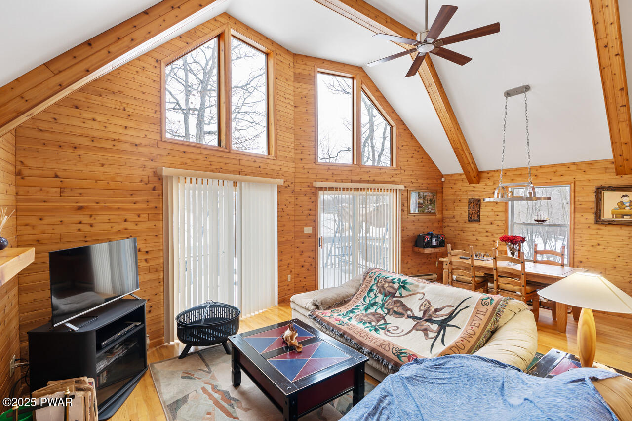 115 Ridge Road Dingmans Ferry, PA 18328 - Photo 21 of 61 17-115-Ridge-Rd-17-of-57