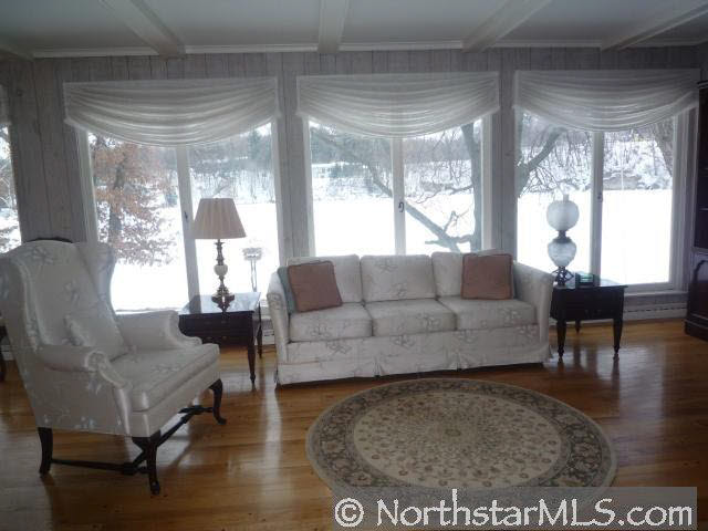 720 Riverside Drive North Hudson, WI 54016 - Photo 4 of 10 Gallery Image 4