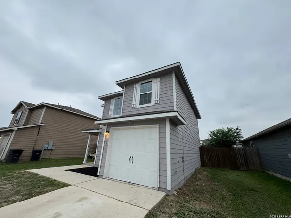 $1,650 | 2906 Lavender Meadow, San Antonio, TX 78222