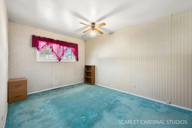 $250,000 | 156 East Fullerton Avenue, Glendale Heights, IL 60139