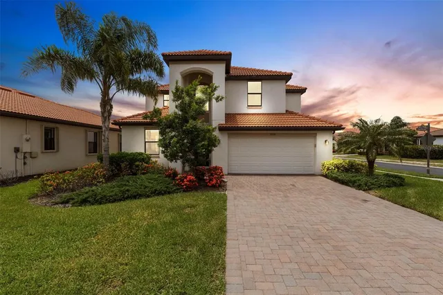 $525,000 | 19353 Cruise Drive, Venice, FL 34292
