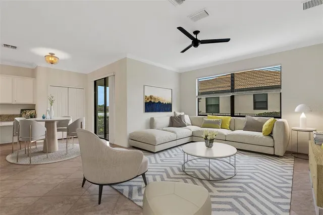 $525,000 | 19353 Cruise Drive, Venice, FL 34292