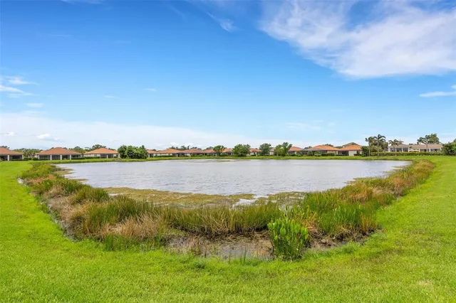 $525,000 | 19353 Cruise Drive, Venice, FL 34292