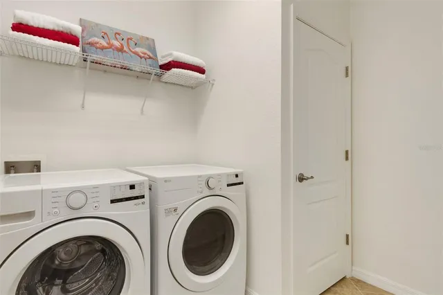 $525,000 | 19353 Cruise Drive, Venice, FL 34292