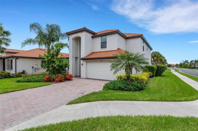 $525,000 | 19353 Cruise Drive, Venice, FL 34292