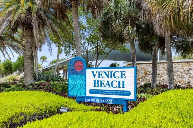 $525,000 | 19353 Cruise Drive, Venice, FL 34292