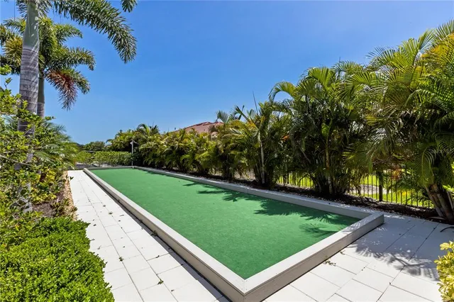 $525,000 | 19353 Cruise Drive, Venice, FL 34292