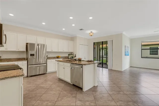 $525,000 | 19353 Cruise Drive, Venice, FL 34292