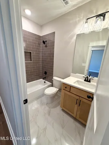 $490,000 | 4285 Bolivar Trail South, Olive Branch, MS 38654