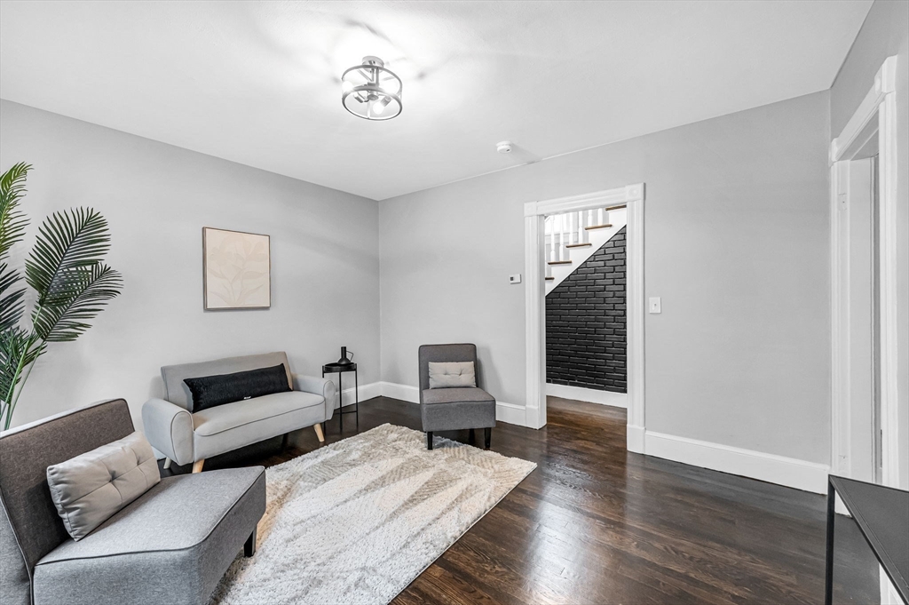 15 Myrtle Avenue Holyoke, MA 01040 - Photo 5 of 42