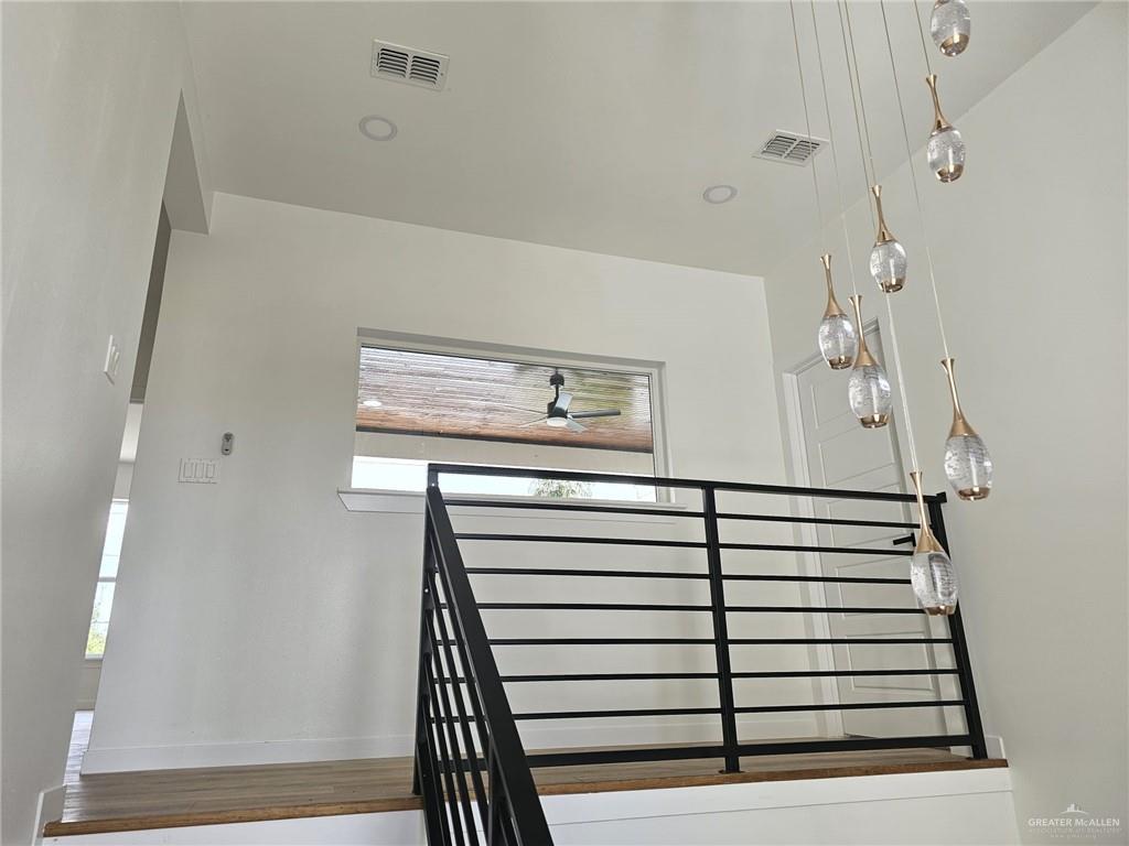 5500 North Crown Point Pharr, TX 78577 - Photo 19 of 39 a view of entryway