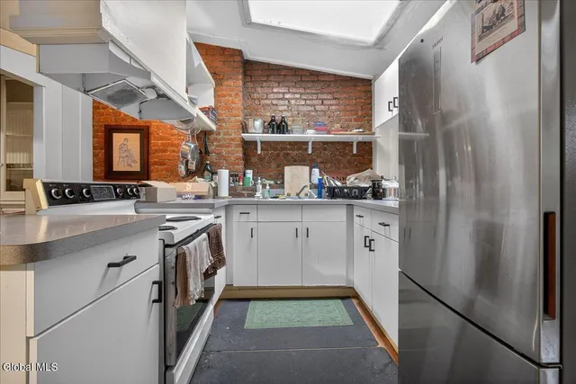 $329,000 | 58 Elm Street, Albany, NY 12202