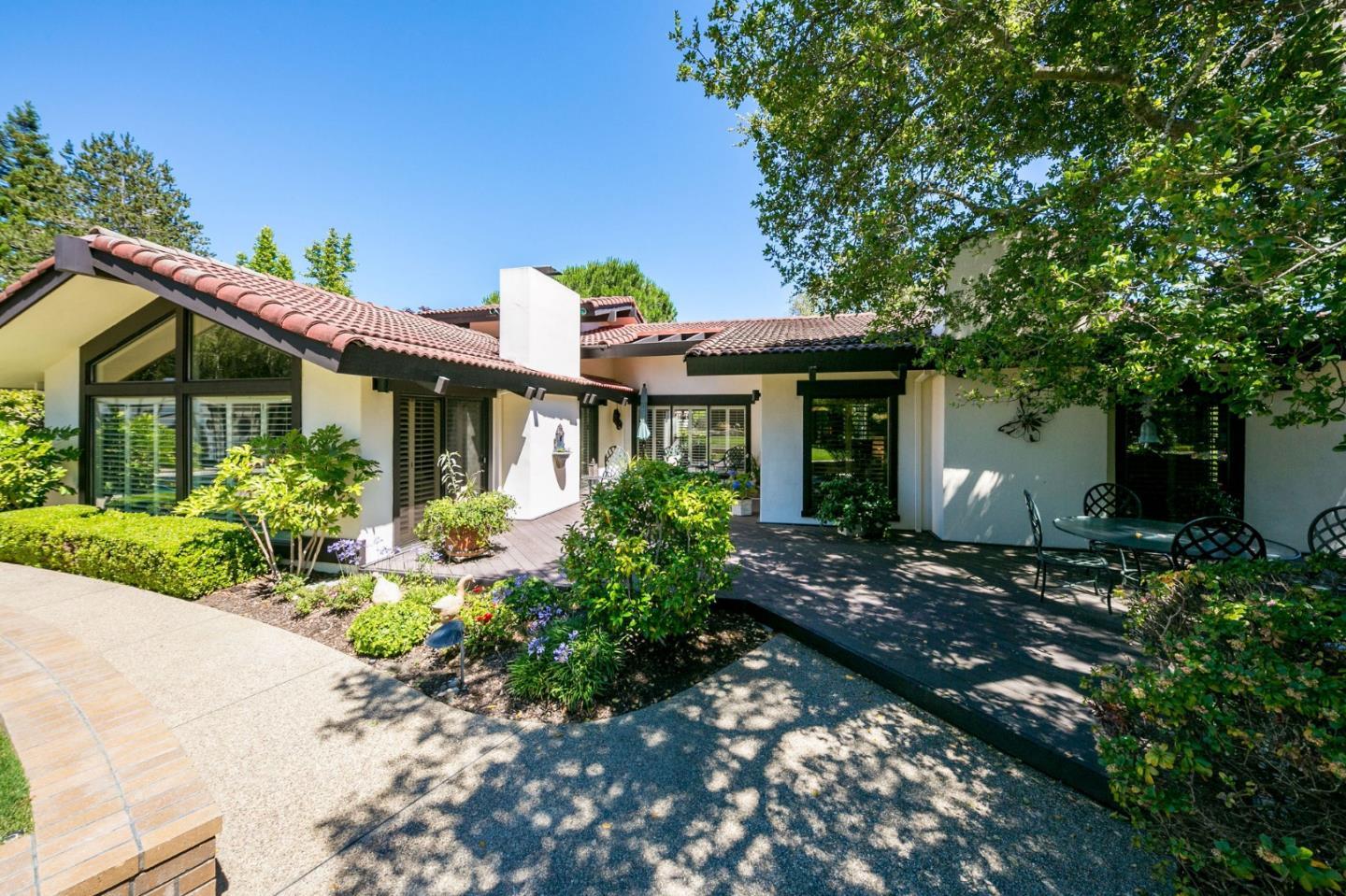 110 Stonepine Road Hillsborough, CA 94010 - Photo 25 of 28 a front view of a house with garden
