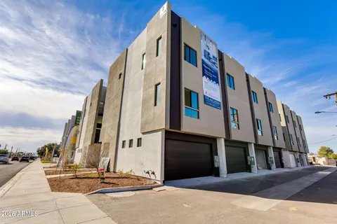 $638,000 | 4220 North 32nd Street, Unit 13, Phoenix, AZ 85016
