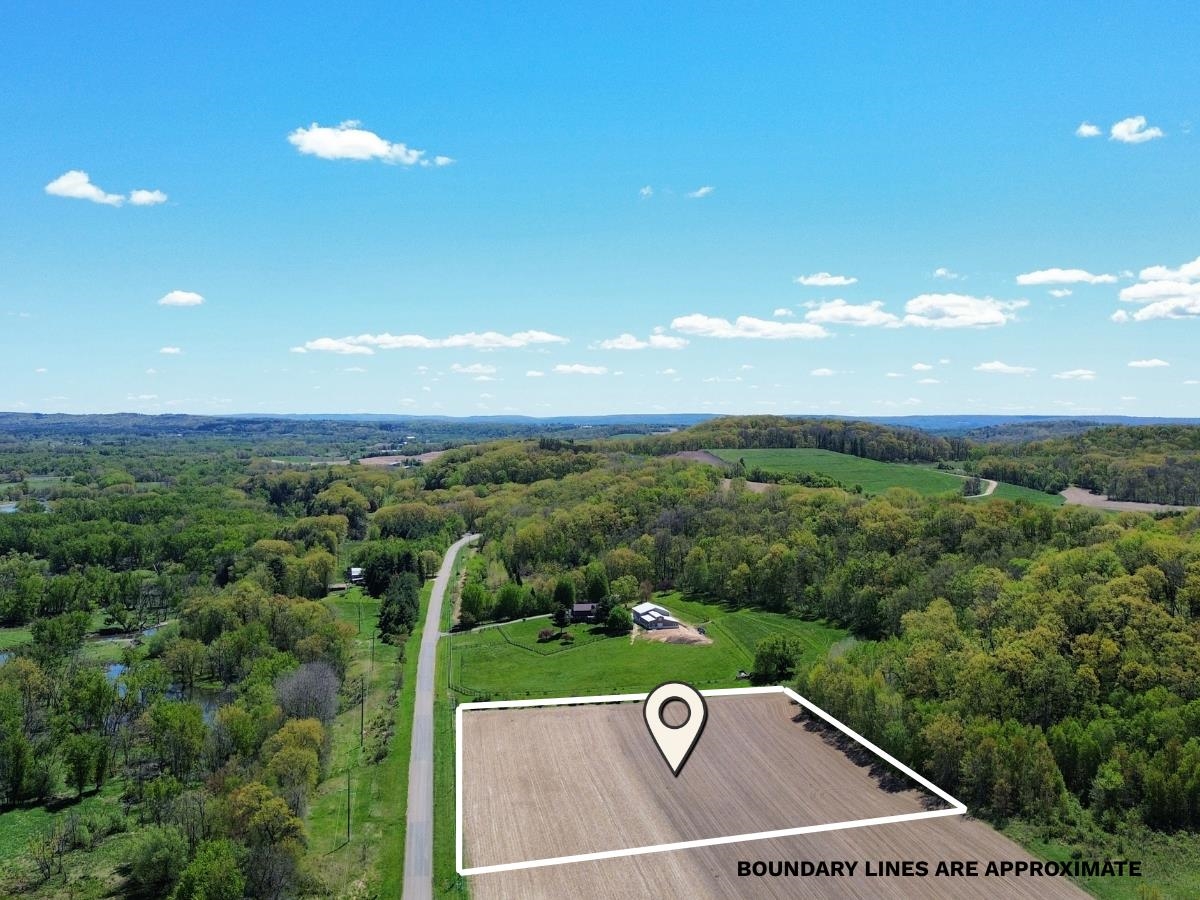 2.33-ac Ski Hill Road Reedsburg, WI 53959 - Photo 4 of 12