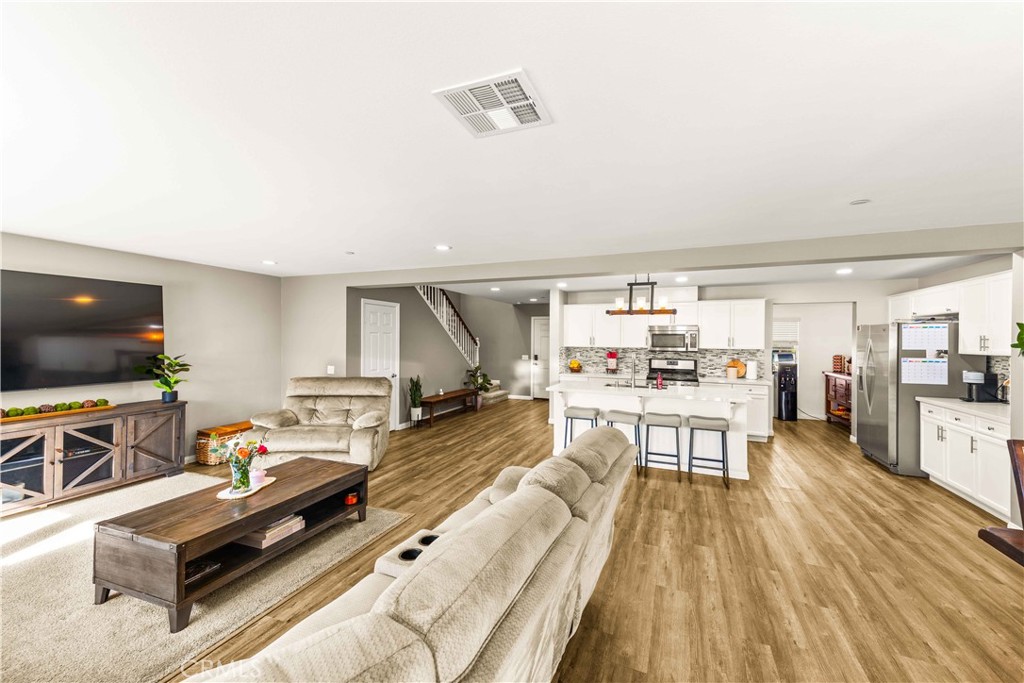 20407 Lyon Road Riverside, CA 92507 - Photo 11 of 46