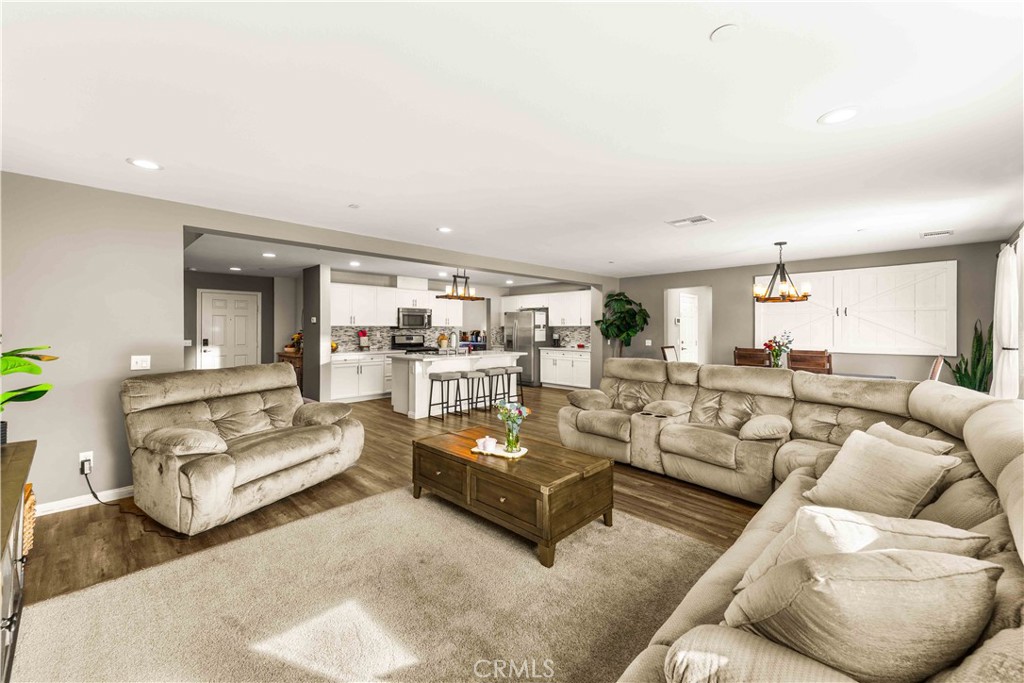 20407 Lyon Road Riverside, CA 92507 - Photo 12 of 46