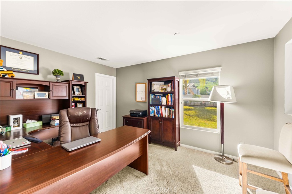 20407 Lyon Road Riverside, CA 92507 - Photo 17 of 46