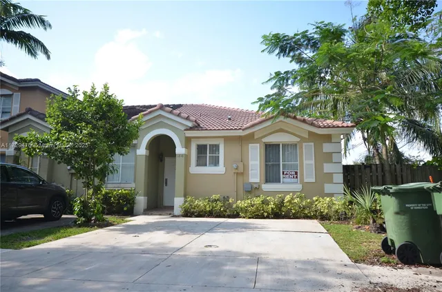 $345,000 | 1616 Southwest 2nd Street, Unit 1616, Homestead, FL 33030