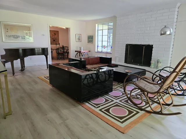 $3,000 | 6 Summer Hill Road, Westport, CT 06880