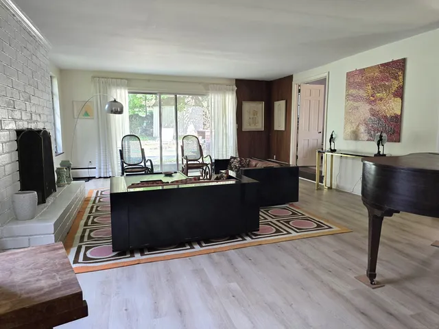 $3,000 | 6 Summer Hill Road, Westport, CT 06880