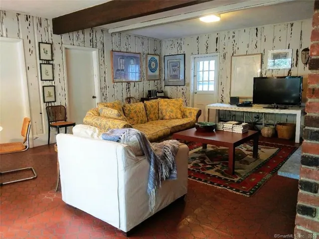 $3,000 | 6 Summer Hill Road, Westport, CT 06880