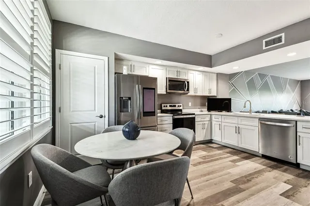 $380,000 | 960 Starkey Road, Unit 8204, Largo, FL 33771