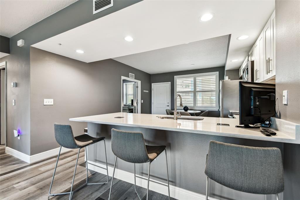 960 Starkey Road, Unit 8204 Largo, FL 33771 - Photo 17 of 94