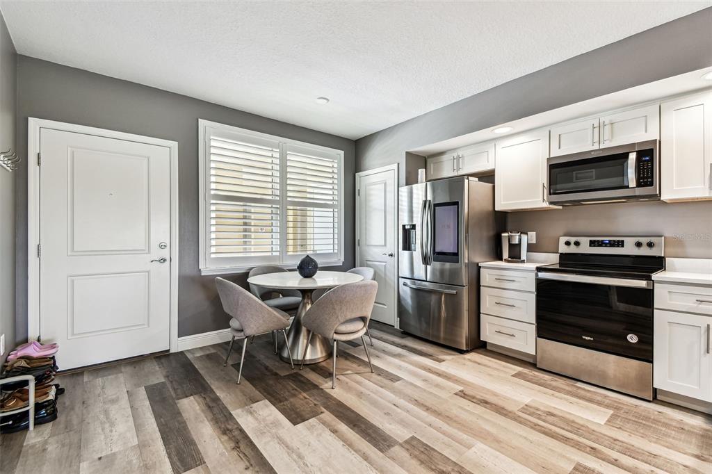 960 Starkey Road, Unit 8204 Largo, FL 33771 - Photo 6 of 94