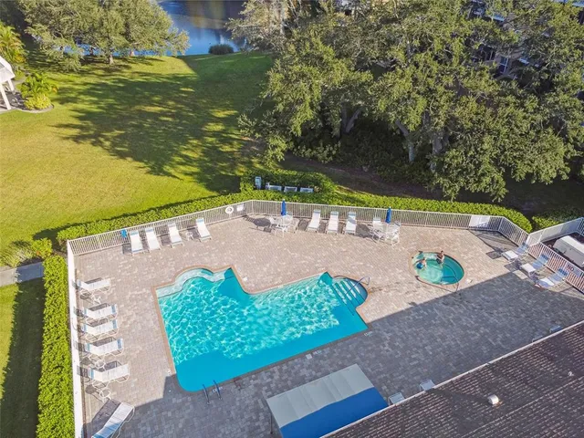 $380,000 | 960 Starkey Road, Unit 8204, Largo, FL 33771