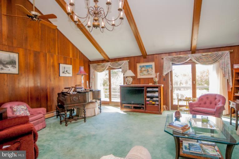 5131 Green Bridge Road Dayton, MD 21036 - Photo 7 of 26 Living Room