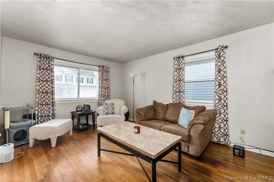13 Calhoun Street Hampton, VA 23669 - Photo 5 of 26 Gallery Image 5