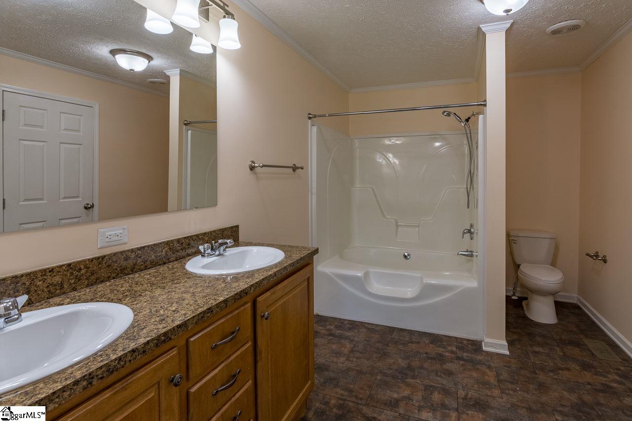 135 Falcon Drive Fountain Inn, SC 29644 - Photo 14 of 25 Gallery Image 14