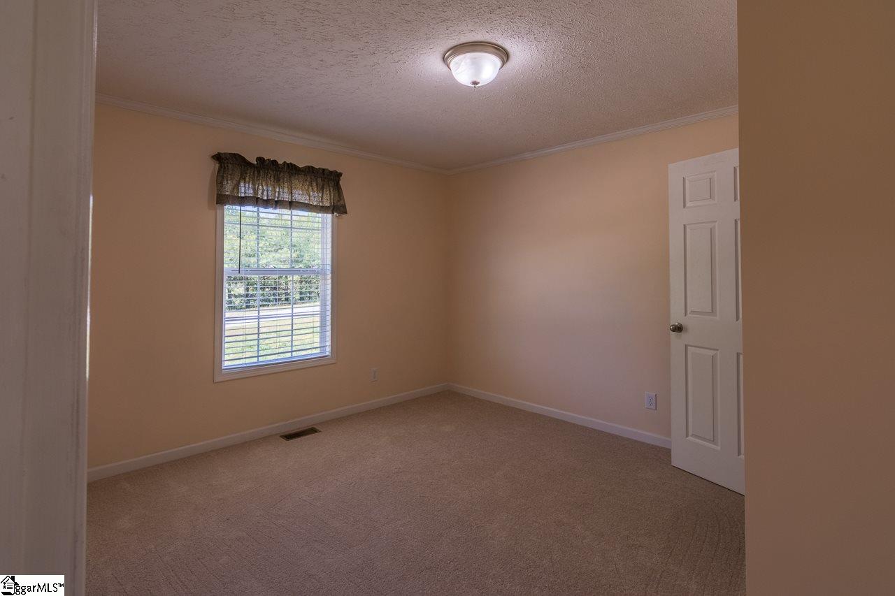 135 Falcon Drive Fountain Inn, SC 29644 - Photo 17 of 25 Gallery Image 17