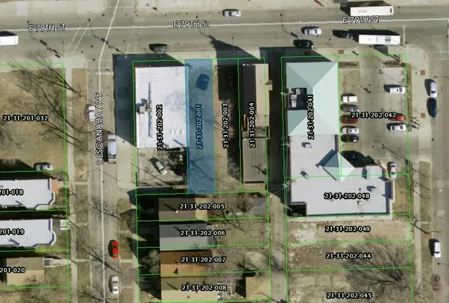 $39,000 | 2907 East 79th Street, Chicago, IL 60649