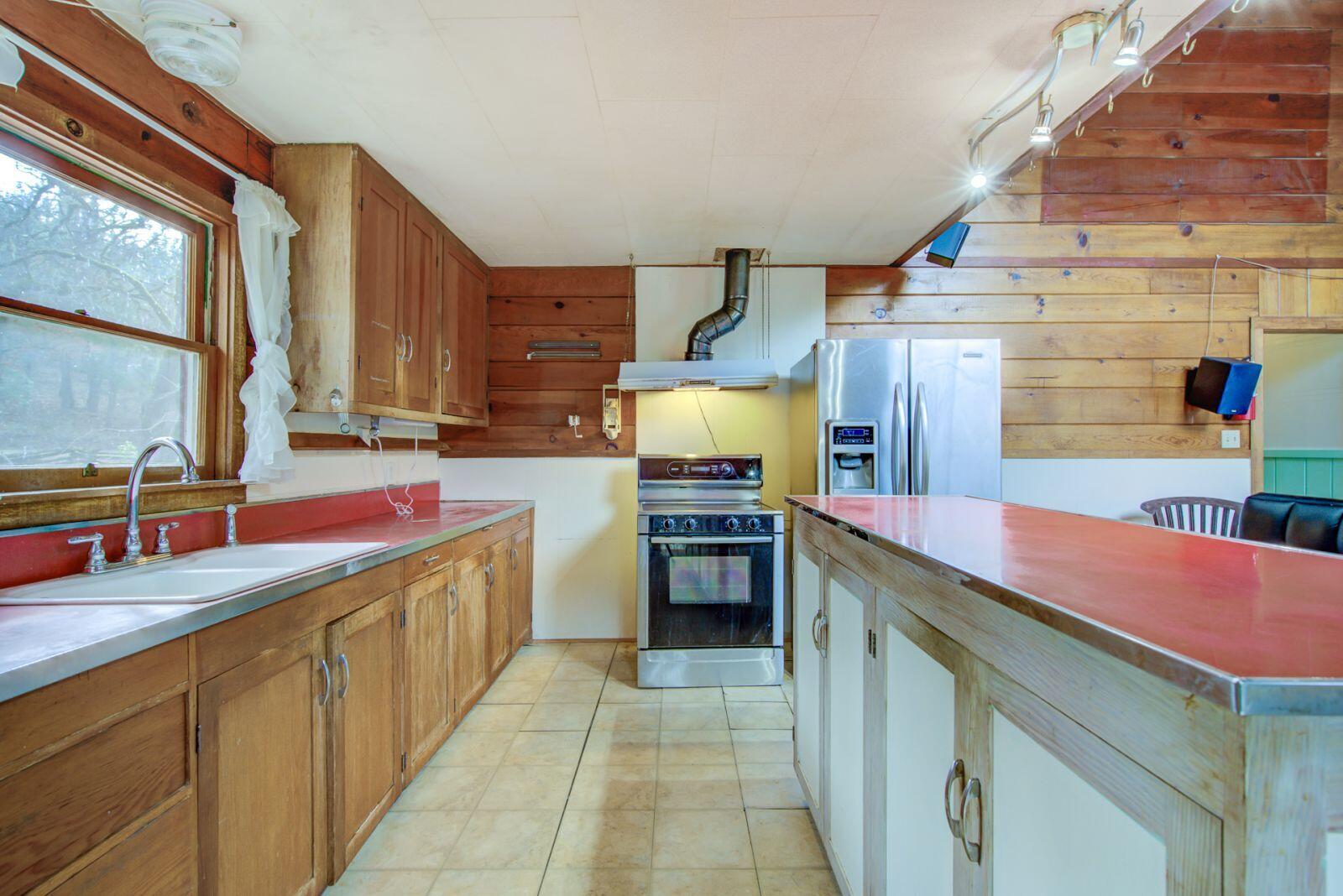 441 Creekside Road Hyampom, CA 96046 - Photo 9 of 48 cs9