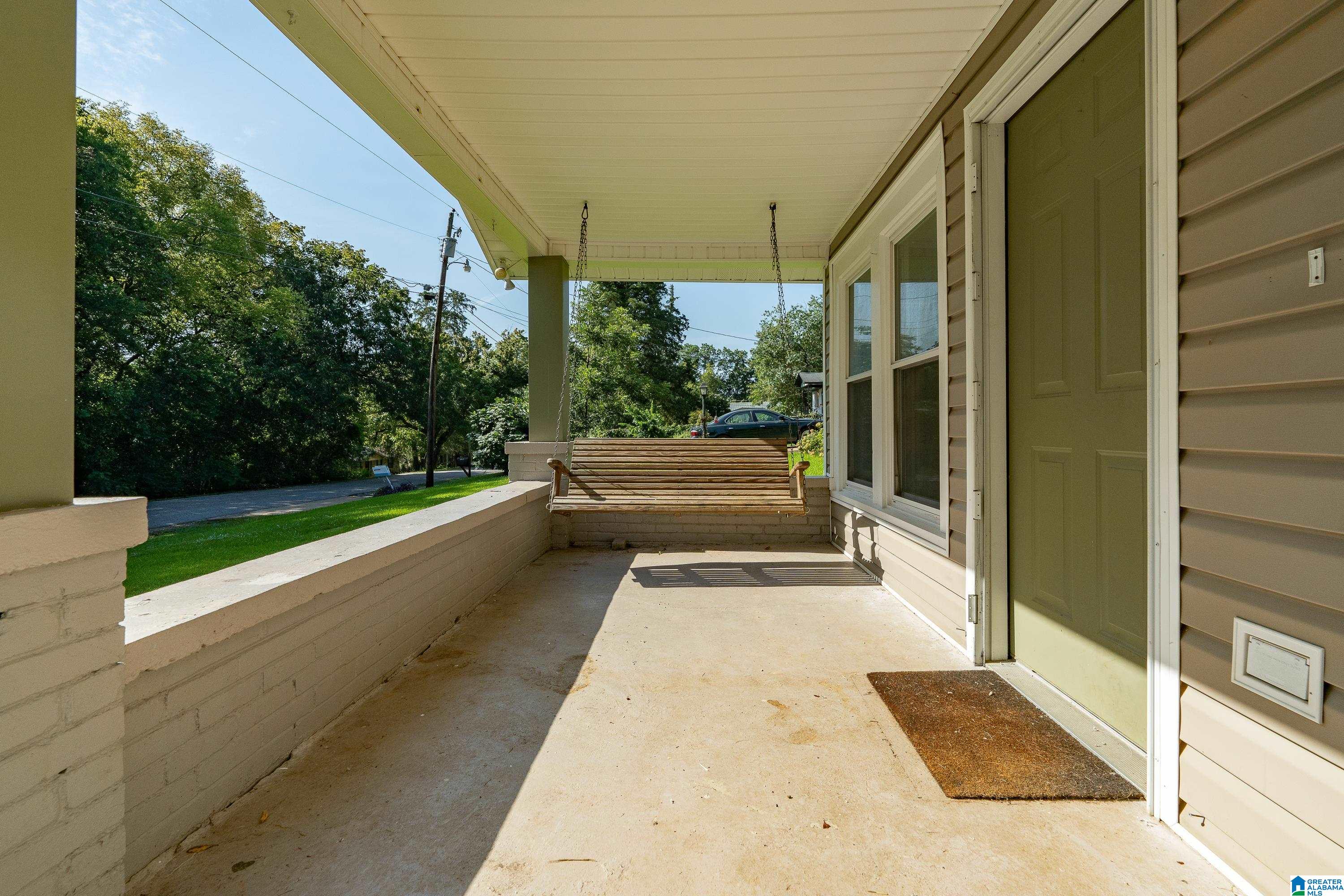 1736 Linden Street Leeds, AL 35094 - Photo 4 of 30