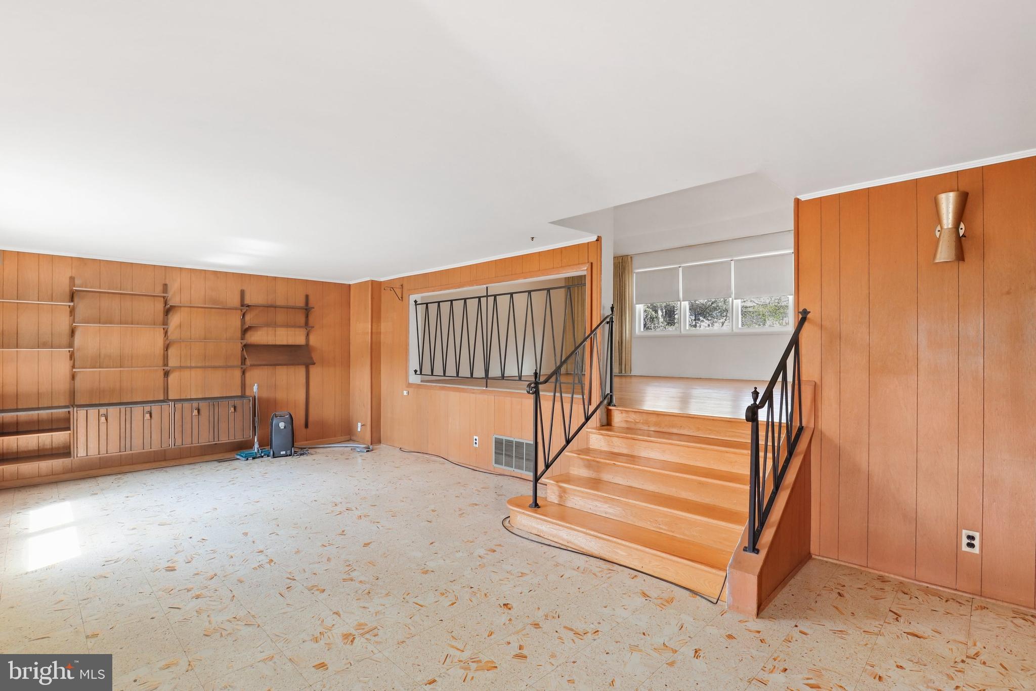 7448 Ricksway Road Baltimore, MD 21208 - Photo 4 of 33