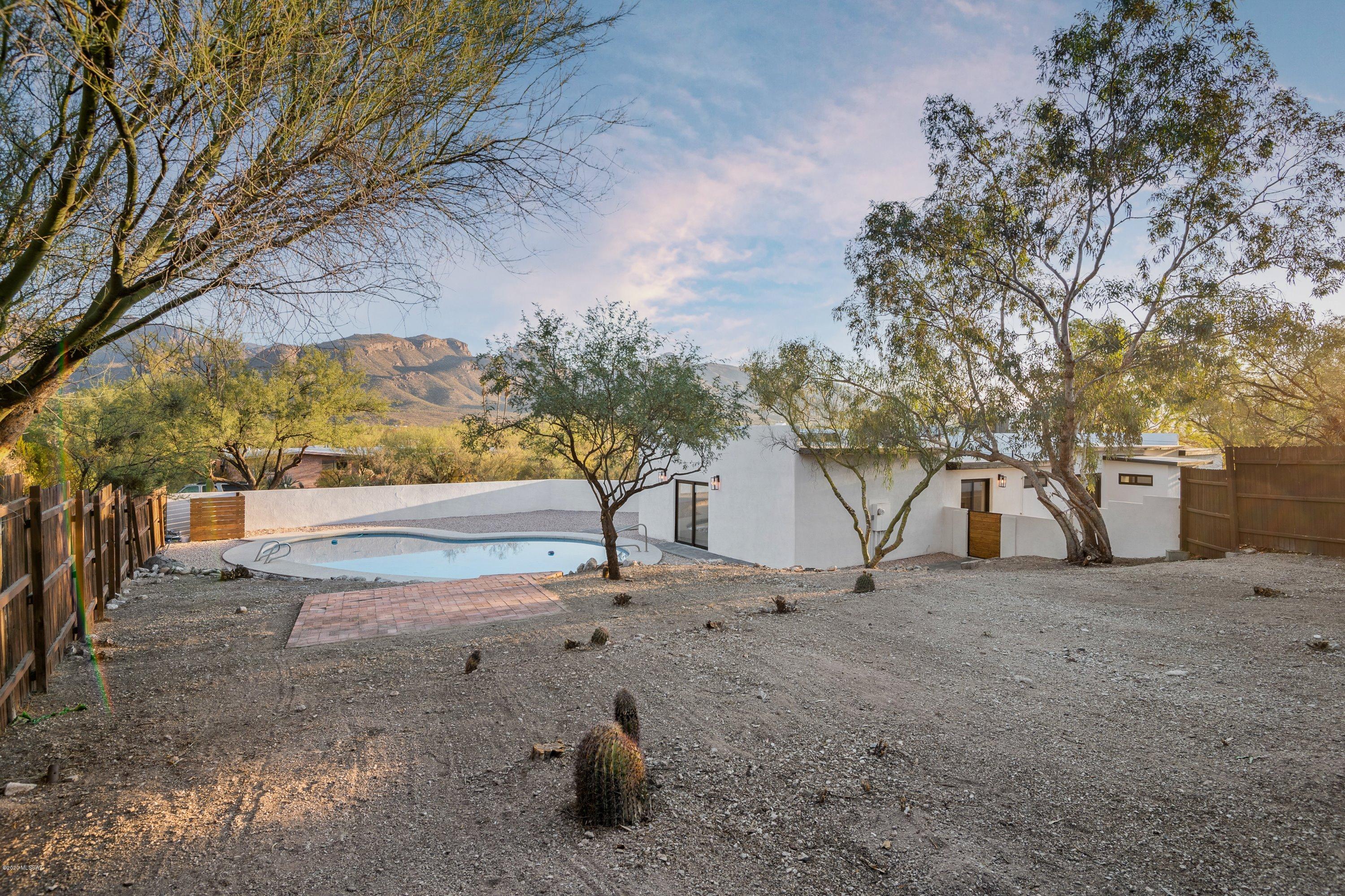 8250 East Rockgate Road Tucson, AZ 85750 - Photo 44 of 46