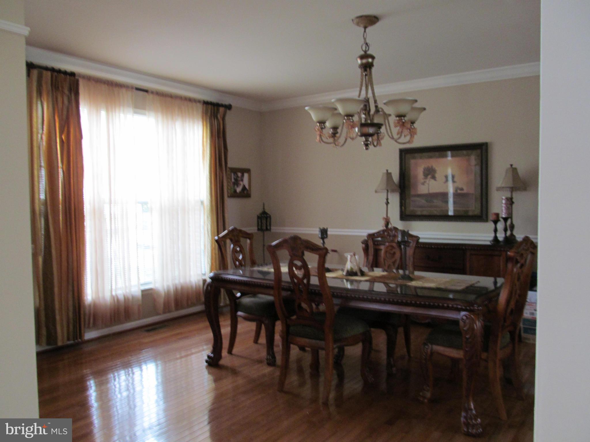 14312 Brass Wheel Road Boyds, MD 20841 - Photo 4 of 28 Dining Room