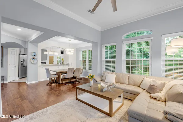 $290,000 | 2252 Beach Drive, Unit 206, Gulfport, MS 39507