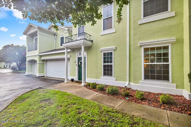 $290,000 | 2252 Beach Drive, Unit 206, Gulfport, MS 39507