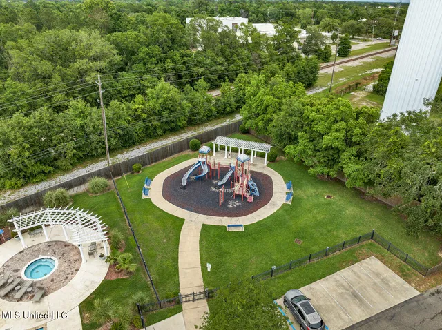 $290,000 | 2252 Beach Drive, Unit 206, Gulfport, MS 39507