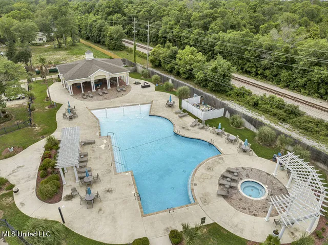 $290,000 | 2252 Beach Drive, Unit 206, Gulfport, MS 39507